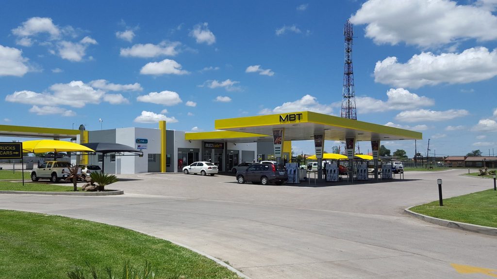 Exposed roof trusses & IBR Chromadek roof sheeting for an Industrial look